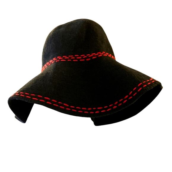 Vintage Accessories - Stylish Vintage Black & Red Floppy Knit Womens Hat, Y2K